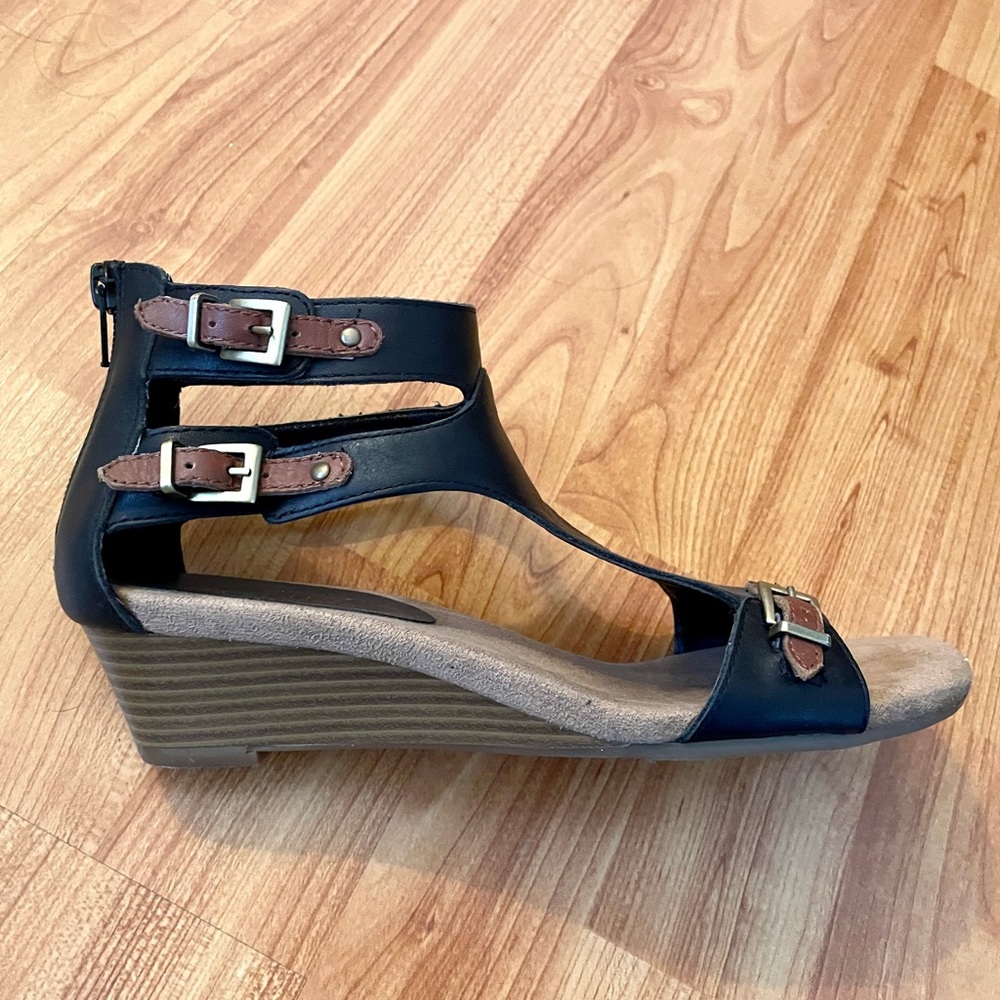 Aerosoles Heelrest Mayflower Wedge Leather Sandal, 7